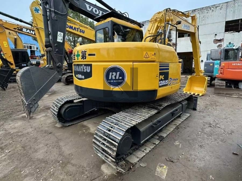 Japanese Used Komatsu Excavator PC128US Repossessed Mini Crawler