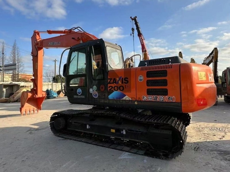 Japan Original Used Hitachi ZX200 Hydraulic Crawler Excavator Second Hand Machinery 100KW Power
