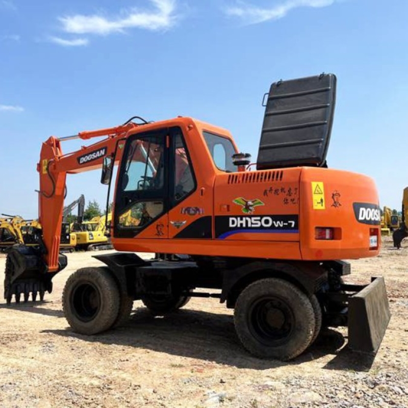 Hydraulic Terrain Wheeled Used Doosan Excavator DH150W 12Tonne