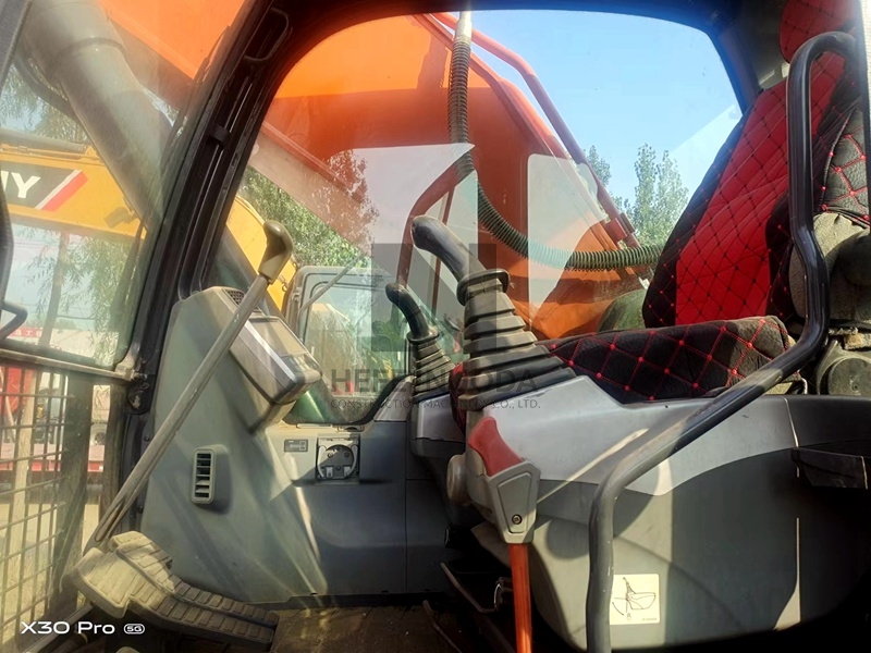 1750KW DX340LC Old Used Doosan Excavator Backhoe Crawler For Digging