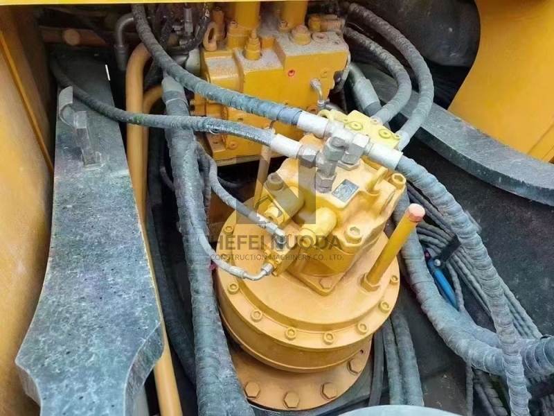Bucket Rod Digging Force 180kN SANY 365H Used Crawler Excavator Engine Cooled to 50℃ in Desert Test