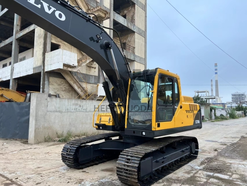 Used Volvo 210 Crawler Excavator Used excavator use machinery 107KW 21tons for sale