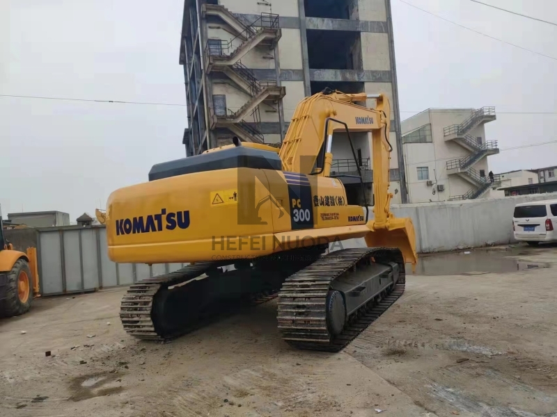 Good Quality Used Excavators komatsu Pc300-7 Japan Brand Second Hand Crawler Excavator 30ton Large Machine Cheap Price for Sale