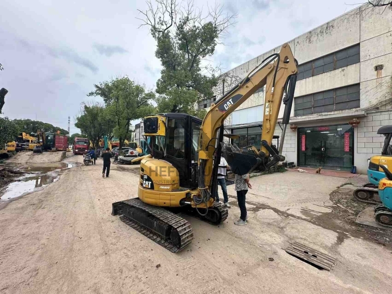 3150KG Caterpillar 303 Mini Used Excavator Second Hand Micro Digger