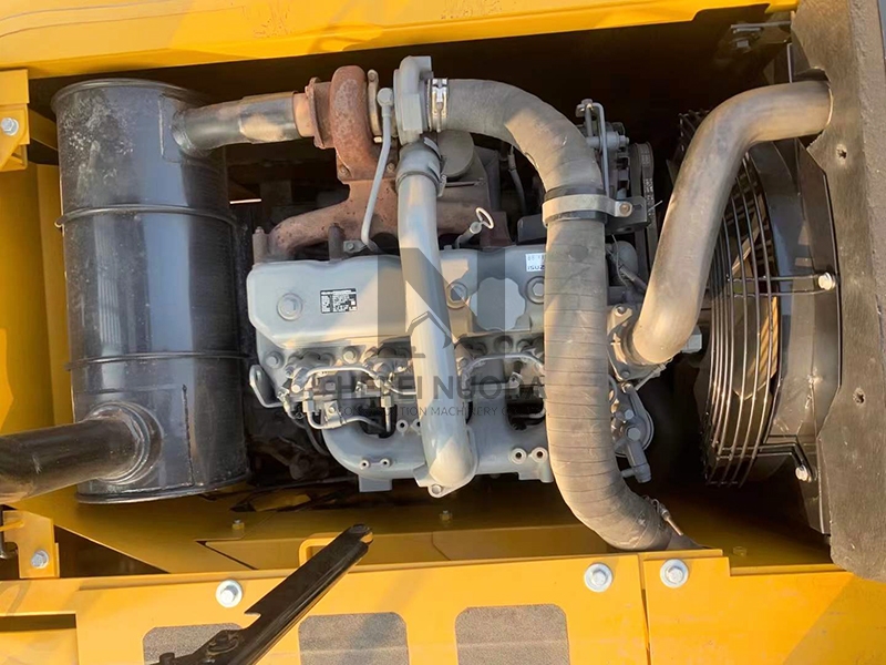 Used Sany SY135C Hydraulic Small Excavator Trackhoe Crawler Digger for cheap sale