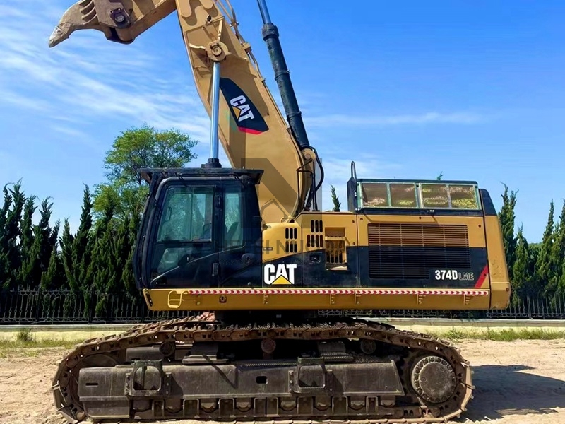 Used CAT Heavy Equipment Crawler Excavator 374d  Digger for Sale