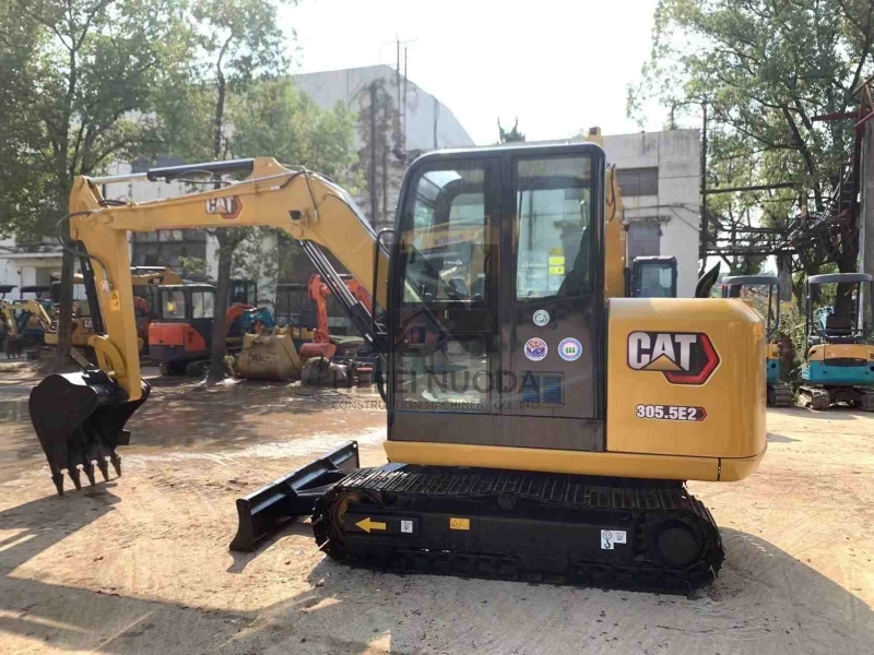 2021 Japanese Second Hand Diggers Used Cat 305.5E2 Excavator