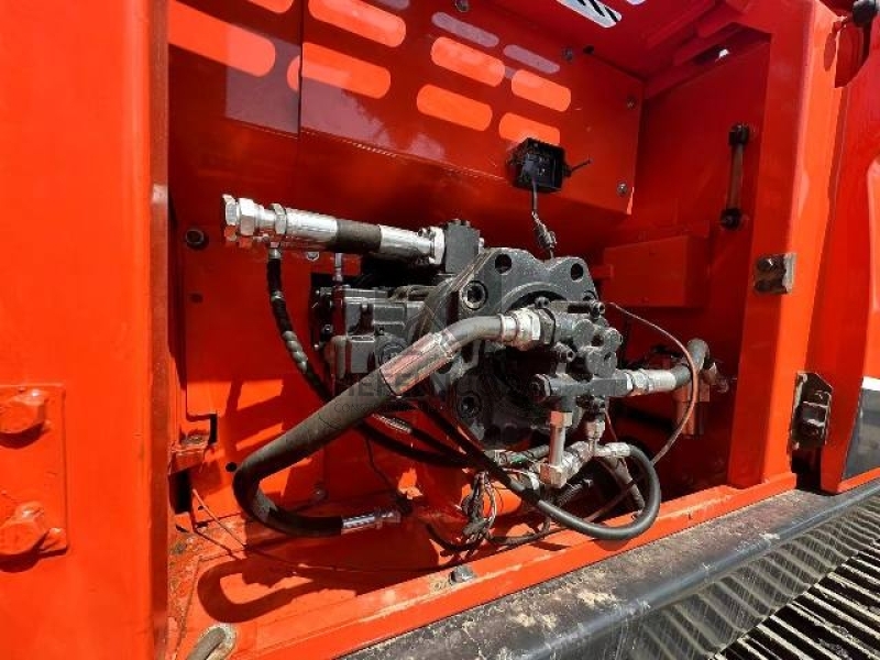 Doosan Dx225LC-9C Dx300 Used Excavator Equipment Construction Digging Machine