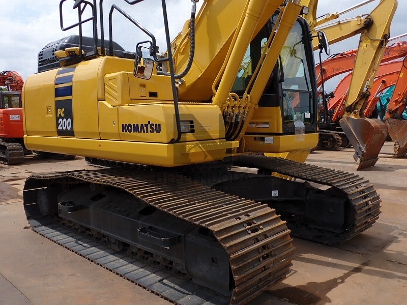 Used Komatsu PC200-11 Excavators  Original Low Price Crawler Hydraulic Excavator Machinery Japanese Condition Hot Sale