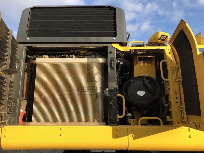 Original Used Japan KOMATSU PC490LC-11 Excavator Second Hand 49 Ton Digger High Quality in Stock