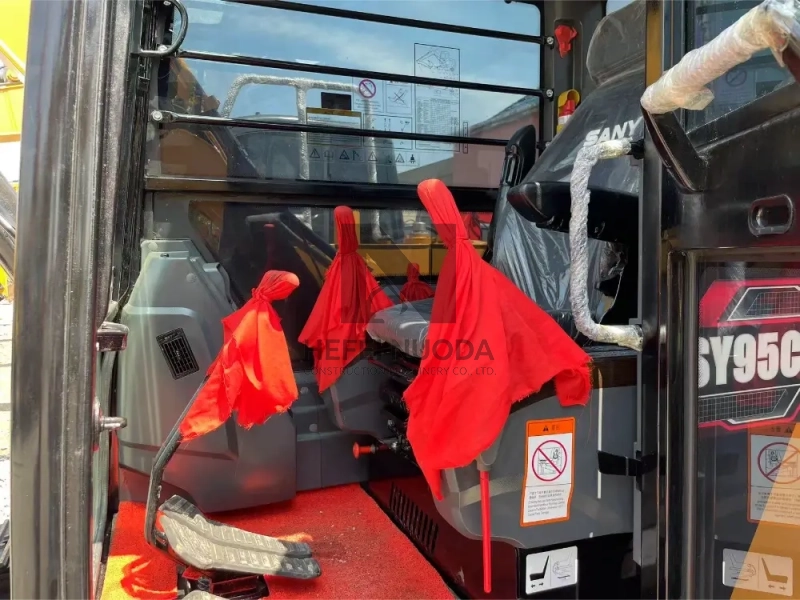 used China Second Hand Sany SY95 9.5ton Mini Excavator for Sale at a low price