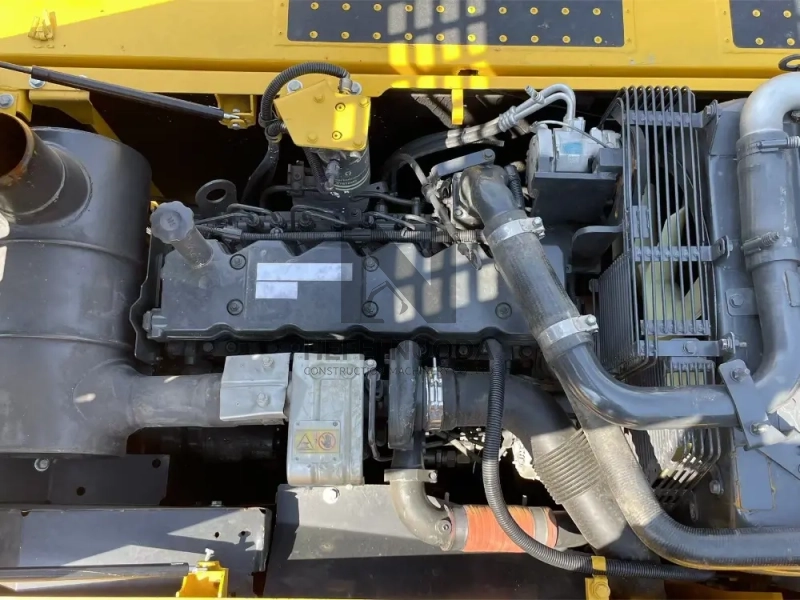 Japanese Hydraulic Used Komatsu PC200-8 Excavator Machine 2000KW 19Tonne
