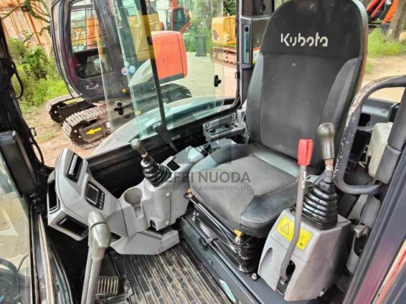EPA Engine Old Kubota Mini Excavator Second Hand Kx165 5.5 Ton