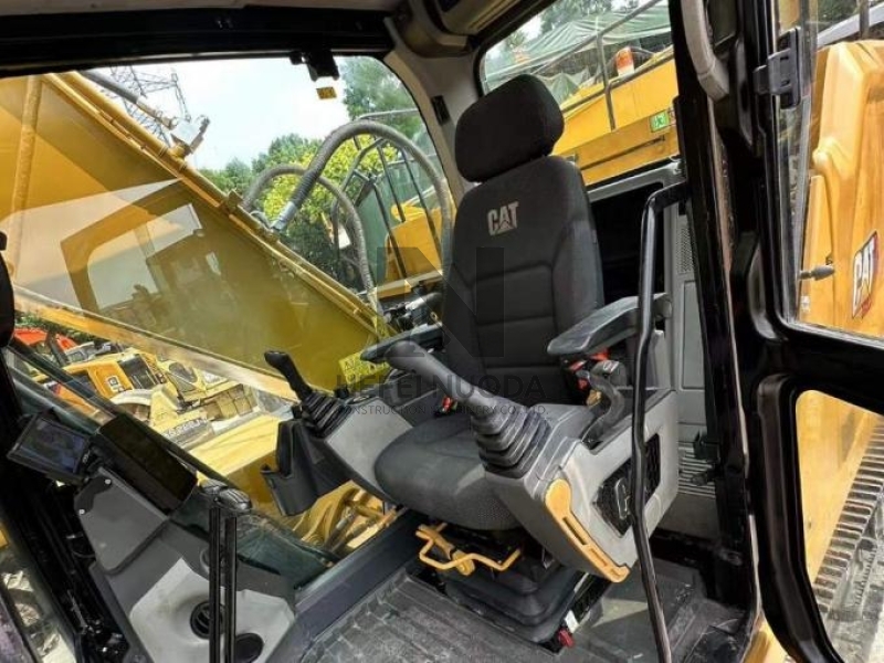 Hydraulic Caterpillar 320GC Used Large Excavators Trackhoes 110KW