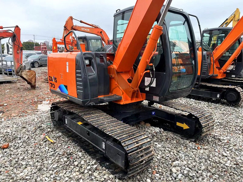 Little Working Hours Used Hitachi Zx70 Excavator Japan Original Used Mini Hitachi Zx70 Excavator
