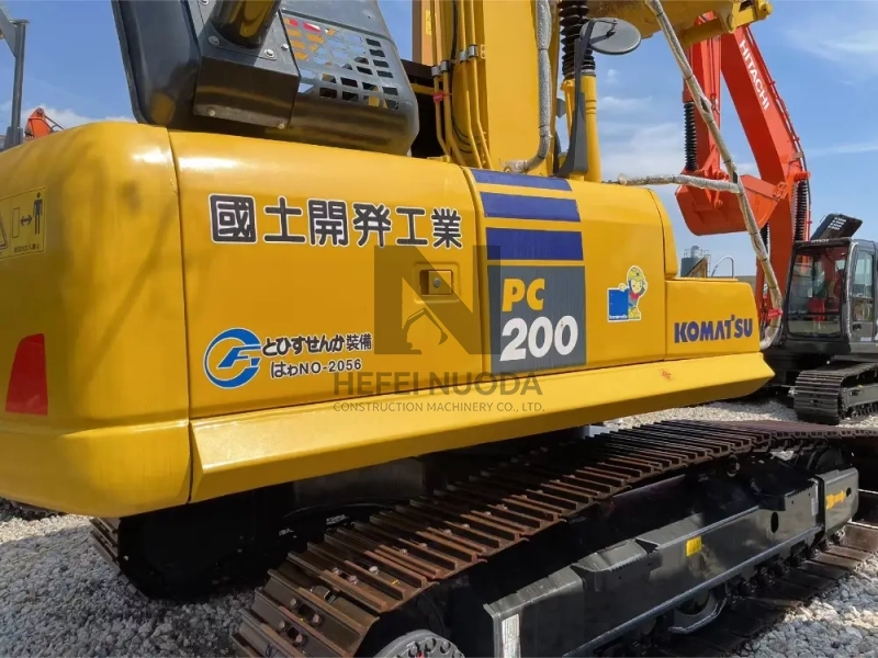 Japanese Hydraulic Used Komatsu PC200-8 Excavator Machine 2000KW 19Tonne