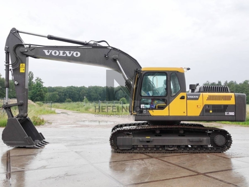 Used Volvo EC200D Excavator Earth Moving Equipment High Performance