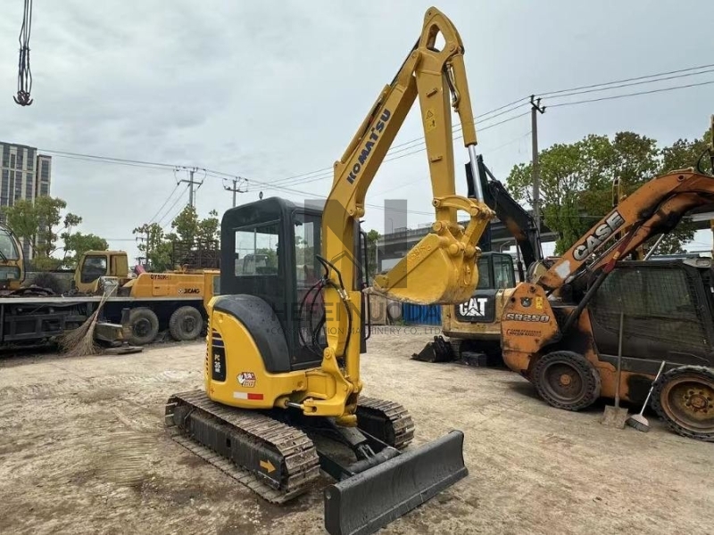 Japan Original PC35 Komatsu Used Equipment Secondhand Mini Excavator Crawler