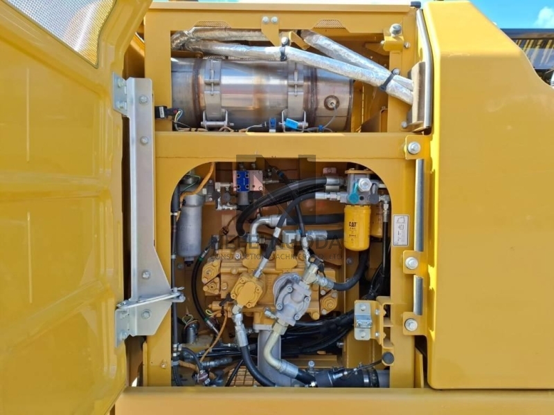 High Quality Low in Price CAT 318D 318E 318FL Mini Working Used Original JAPAN Excavator