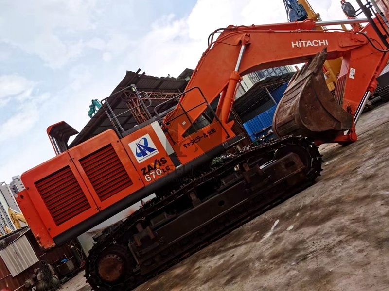 Construction Machinery Mining Mining Using a Second-hand Large Excavator Hitachi ZX670 Hitachi Excavator for Sale