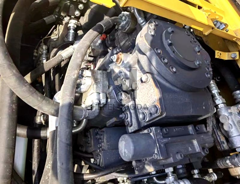 Efficient 65ton Excavator Used Komastu PC650 Heavy Construction Equipment for Sale