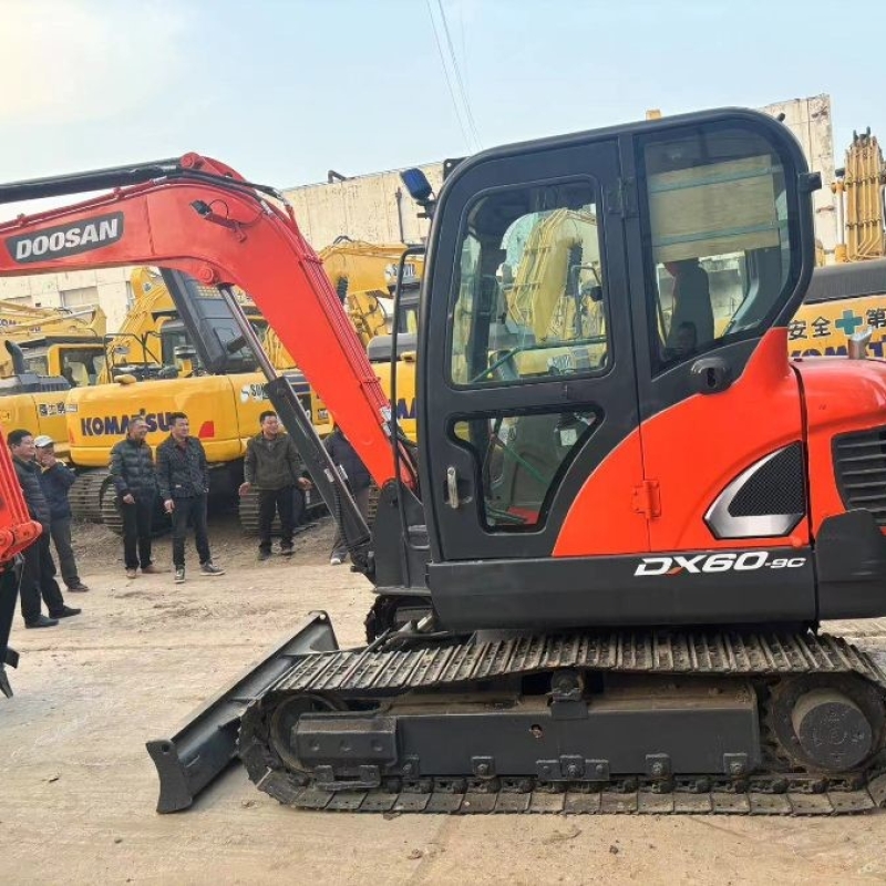 Hydraulic DX60 Doosan Micro Digger 2nd Hand Excavator Crawler 6 Ton