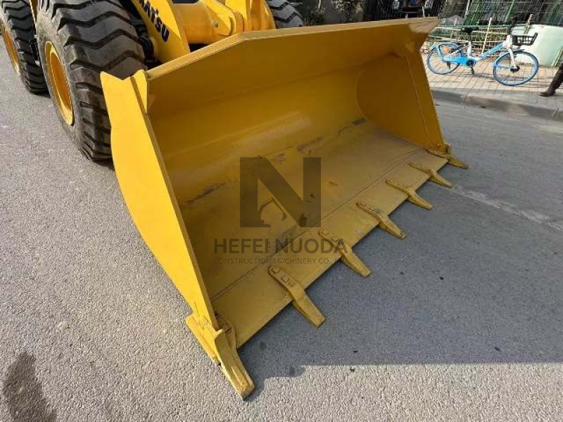 Small Komatsu WA380 Wheel Front Loader Used Japan Made Original