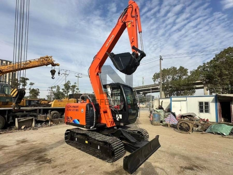 Repossessed Old Hitachi Mini Excavator Zx70 Construction Machinery
