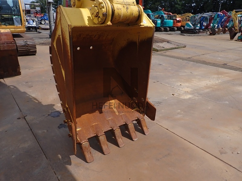 Used Komatsu PC200-11 Excavators  Original Low Price Crawler Hydraulic Excavator Machinery Japanese Condition Hot Sale