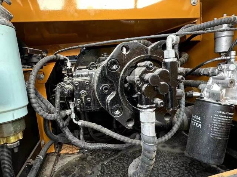 Used Sany SY215C Excavator Machine 21.5 Tons Crawler Digger SY215CPro