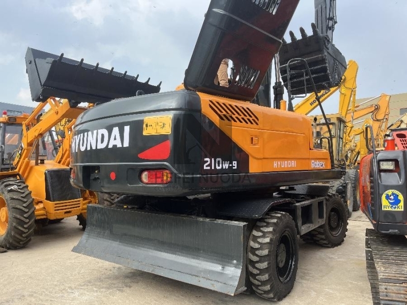 21 Ton Hyundai R210w-9 Used Crawler Excavator Earth Moving Equipment Robex 210w