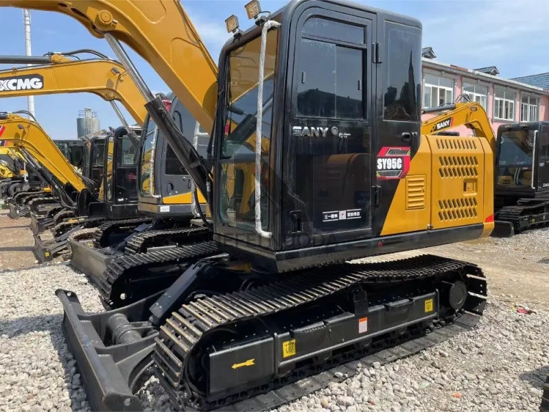 used China Second Hand Sany SY95 9.5ton Mini Excavator for Sale at a low price