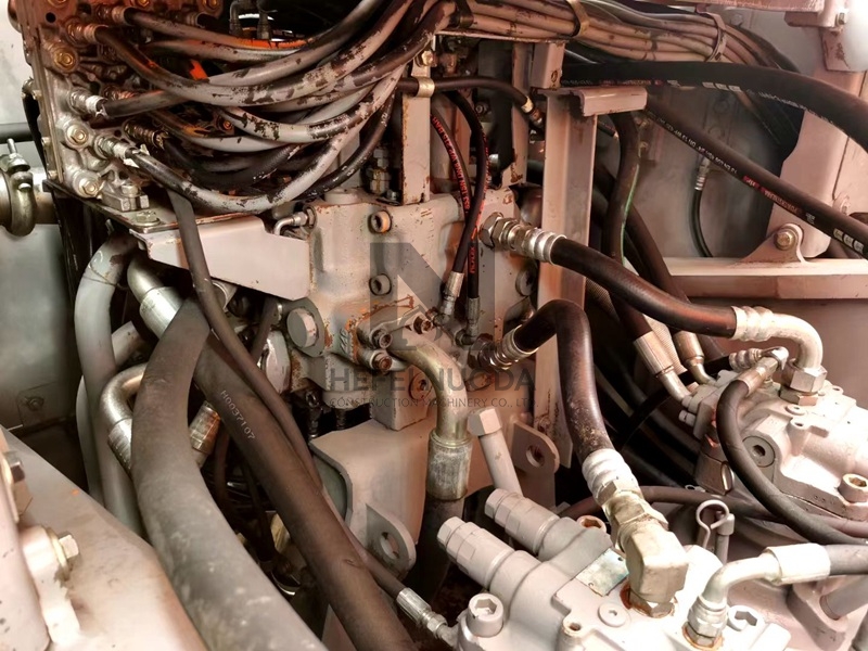 Construction Machinery Mining Mining Using a Second-hand Large Excavator Hitachi ZX670 Hitachi Excavator for Sale