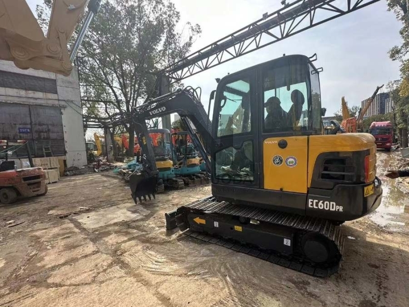 Original Mini Used Volvo EC60D Excavator Pre Owned Crawler 6ton