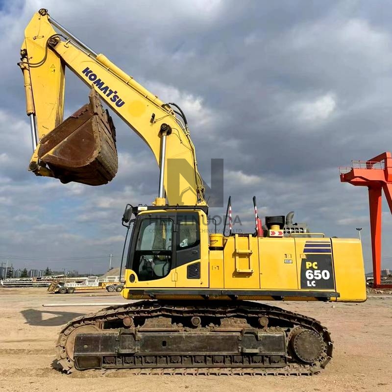 Efficient 65ton Excavator Used Komastu PC650 Heavy Construction Equipment for Sale